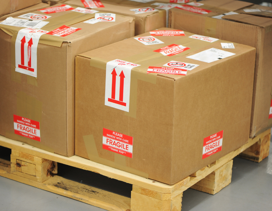 The End of De Minimis: What Shopify Merchants Need to Know and Do