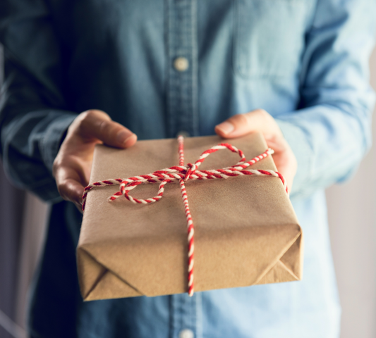 A Guide to Gifting with Shopify